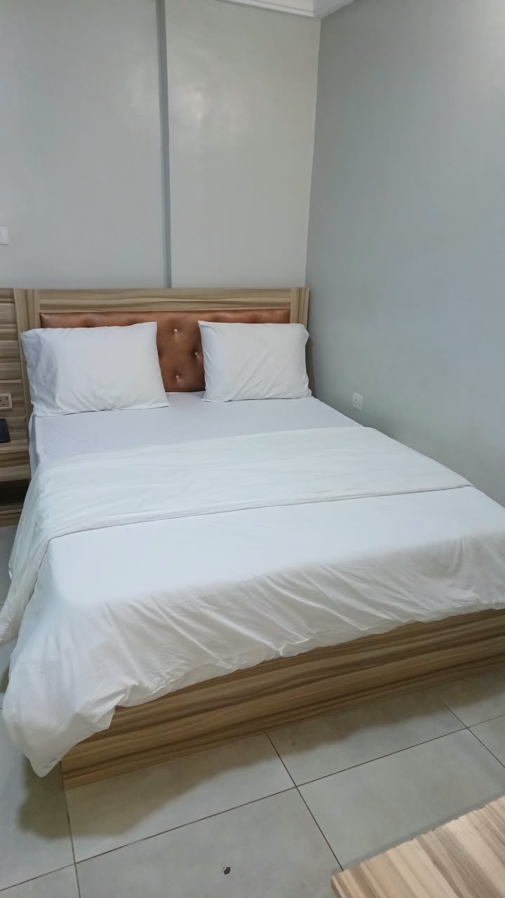 Economy Room bed